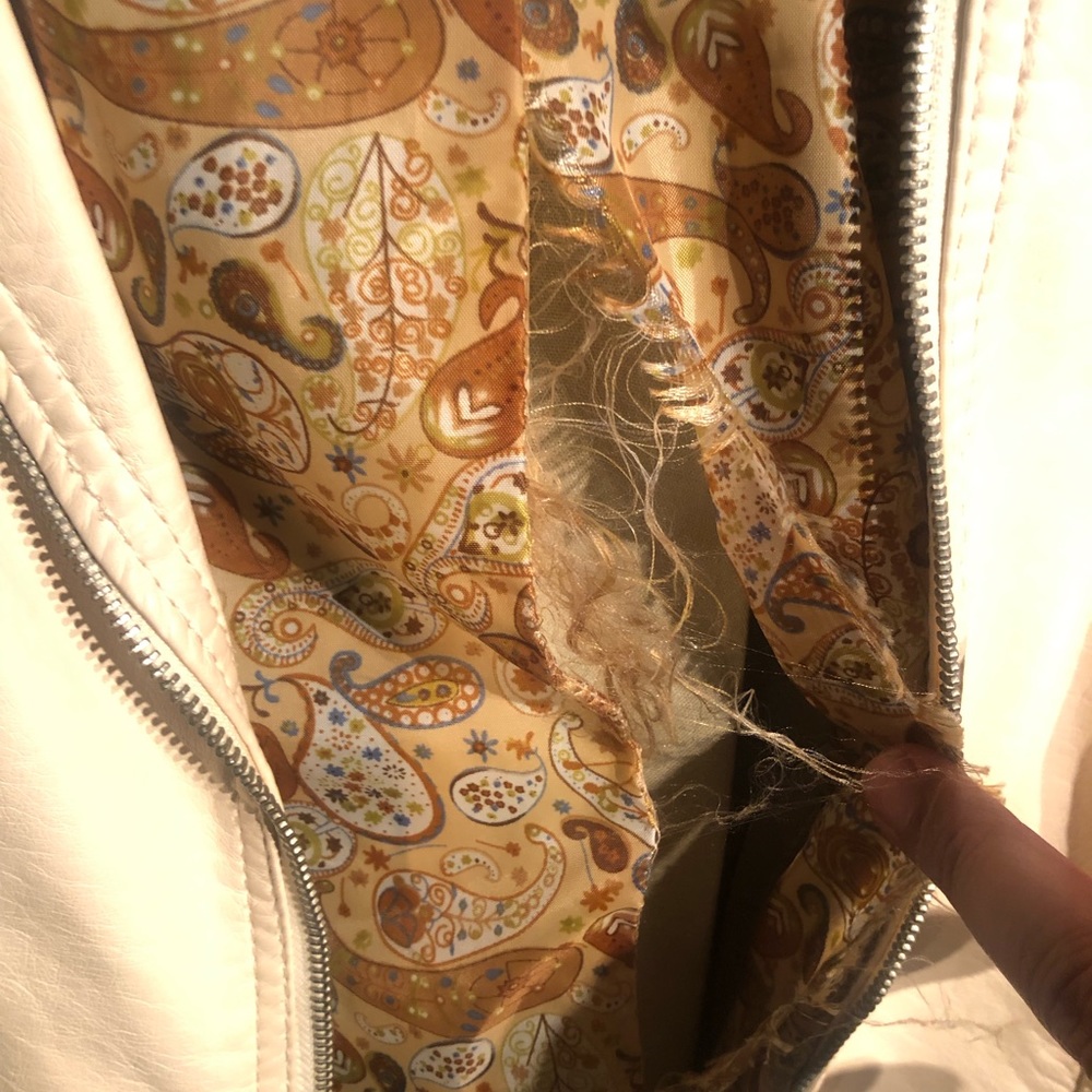 Woman’s jacket - Picture 3 of 3